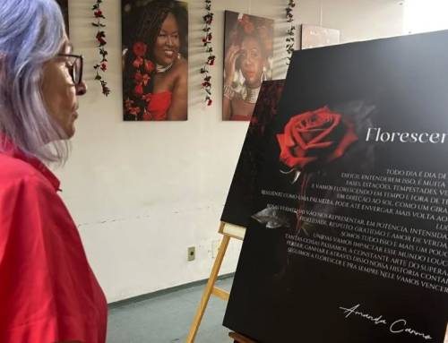 “FLORESCENDO” A FORÇA DA MULHER PRETA